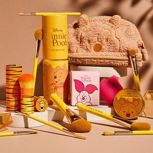 Spectrum x Winnie the Pooh Collection